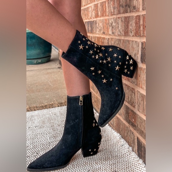 Matisse Katy Special Edition Book Black Suede Star Studded Womens 8 - Picture 1 of 12